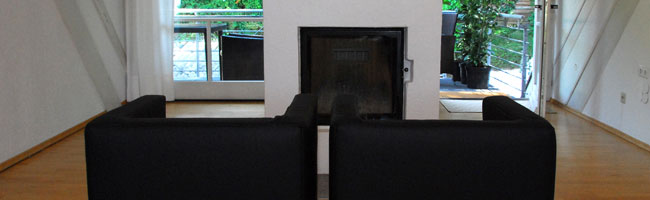 Geborgenheit vor dem Kamin
